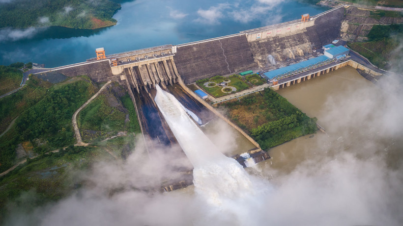 thủy điện Sơn La.jpg