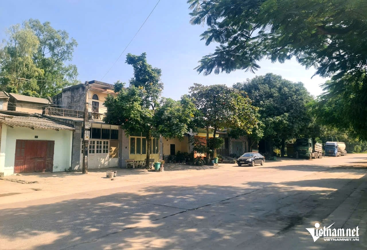 W-a6Người dân bất an vì công ty xi măng.jpg