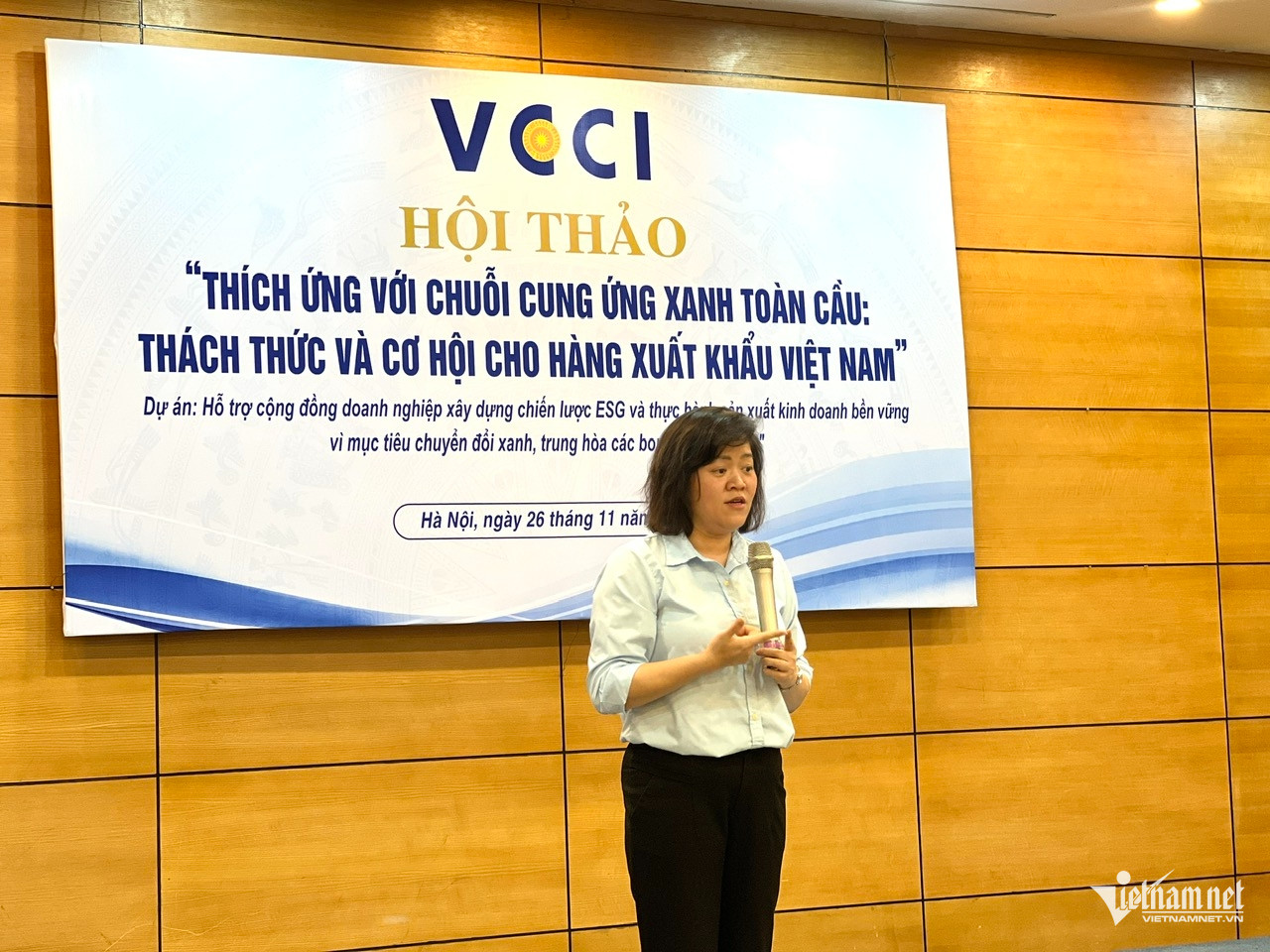 W-Ba Lien Hoc vien Tai chinh.jpg