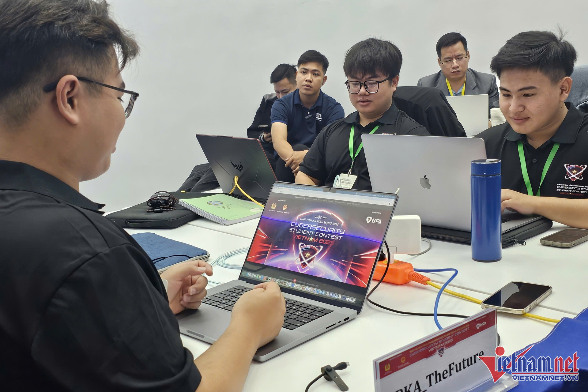 W-chuyen gia an ninh mang the he tiep theo 01.jpg