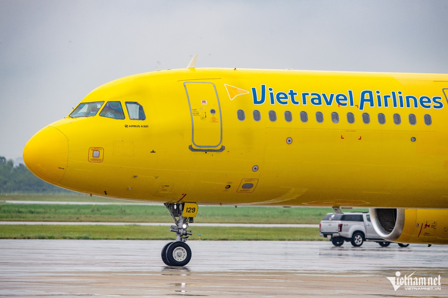 W-may bay 825 (17).jpg