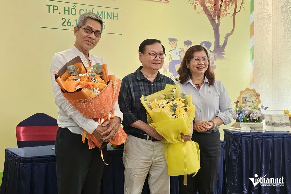 W-nguyen nhat anh 005.jpg