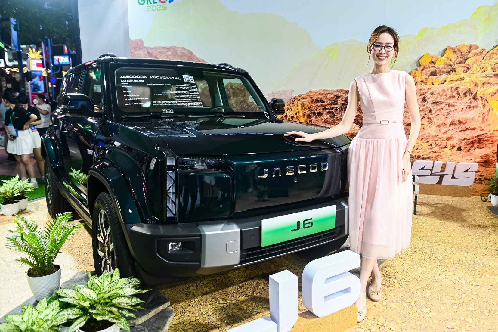 Xe điện cùng loạt công nghệ AI, robot nổi bật tại triển lãm ở TPHCM