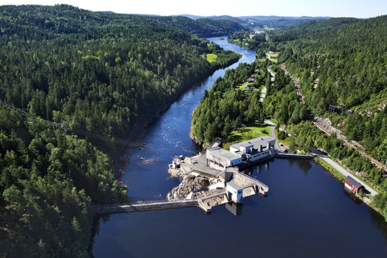 Xem 'quốc gia thủy điện' vận hành hồ thủy điện: Nghiêm cấm xả nhanh, xả ban đêm