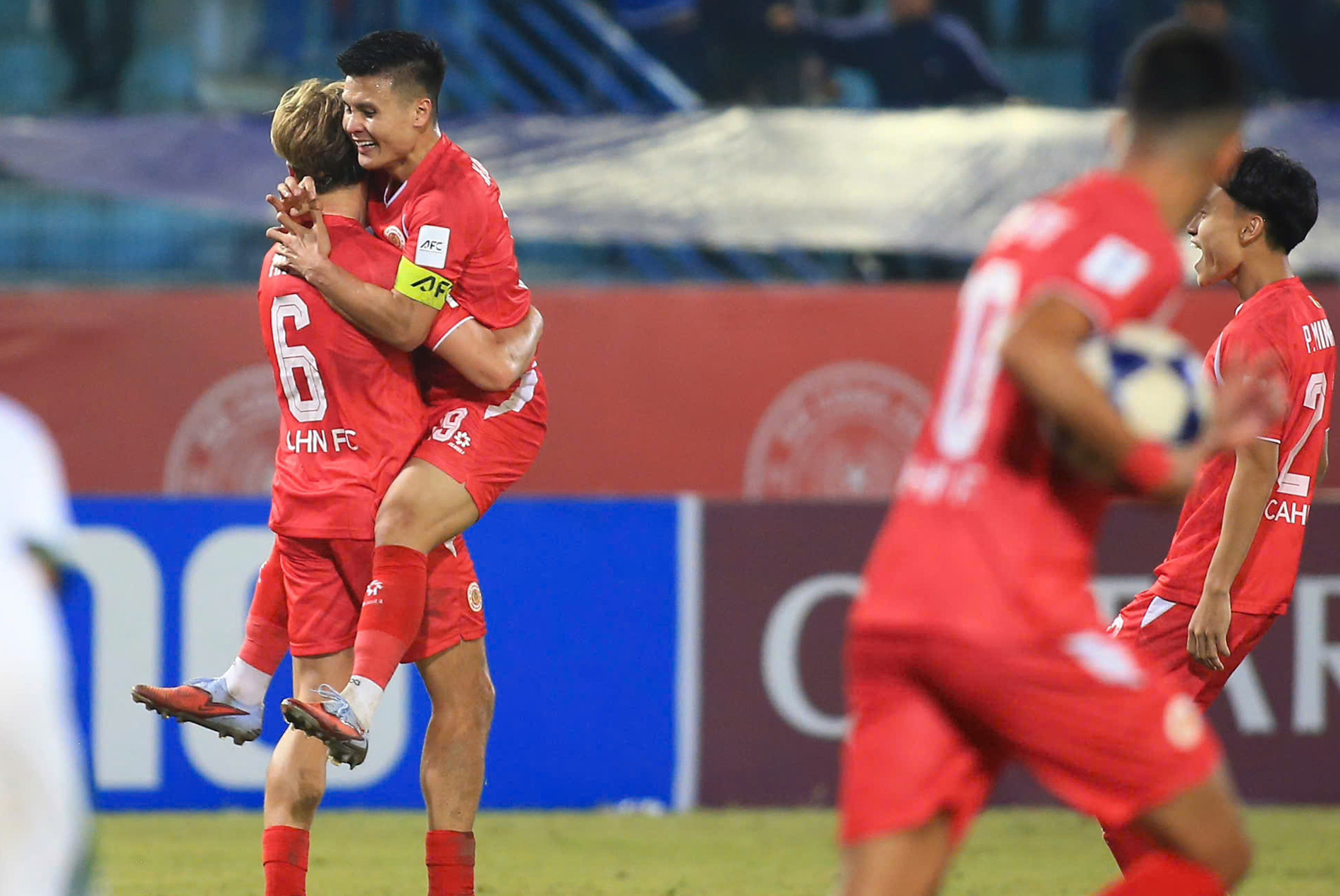 Cầu thủ CAHN và Bắc Kinh Quốc An lại xô xát sau án phạt cahn bac kinh quoc an 3.jpg