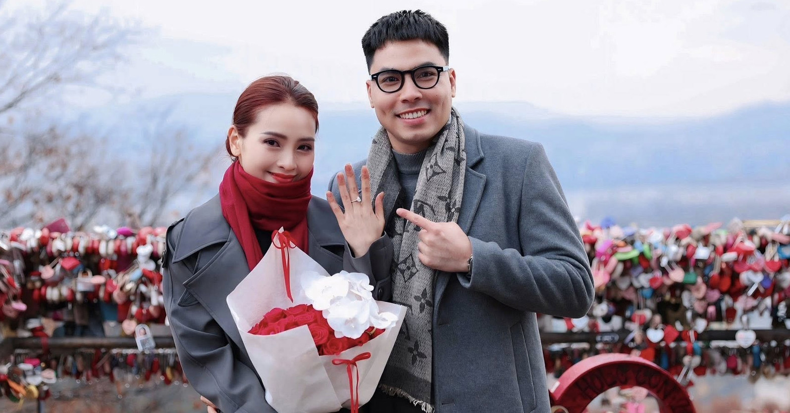 Đức Huy cầu hôn MC Mù Tạt ở Hàn Quốc