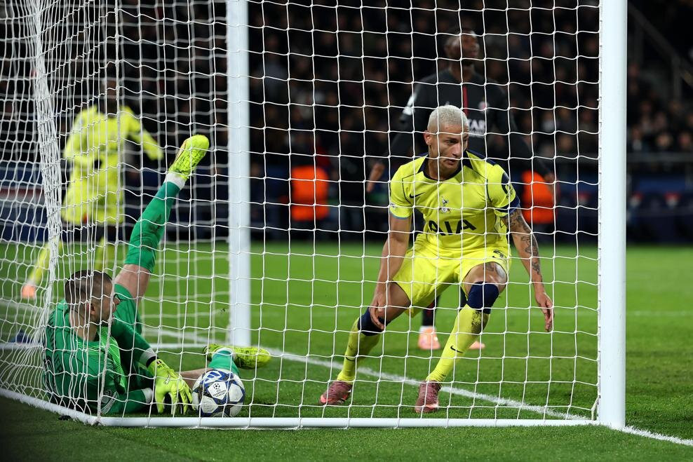 editorial_uefa_com paris_saint germain_v_tottenham_hotspur_ _uefa_champions_league_2025_26_league_phase_md5 (2).jpg