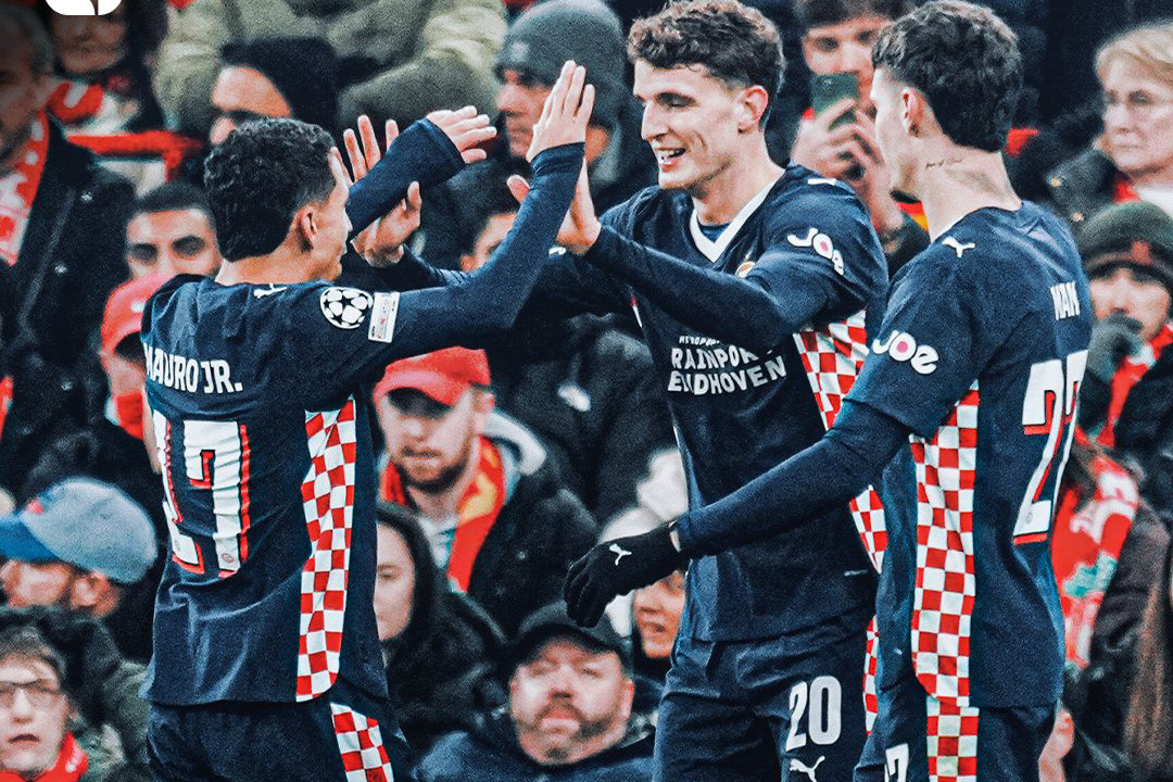 Liverpool PSV 1 4.jpg