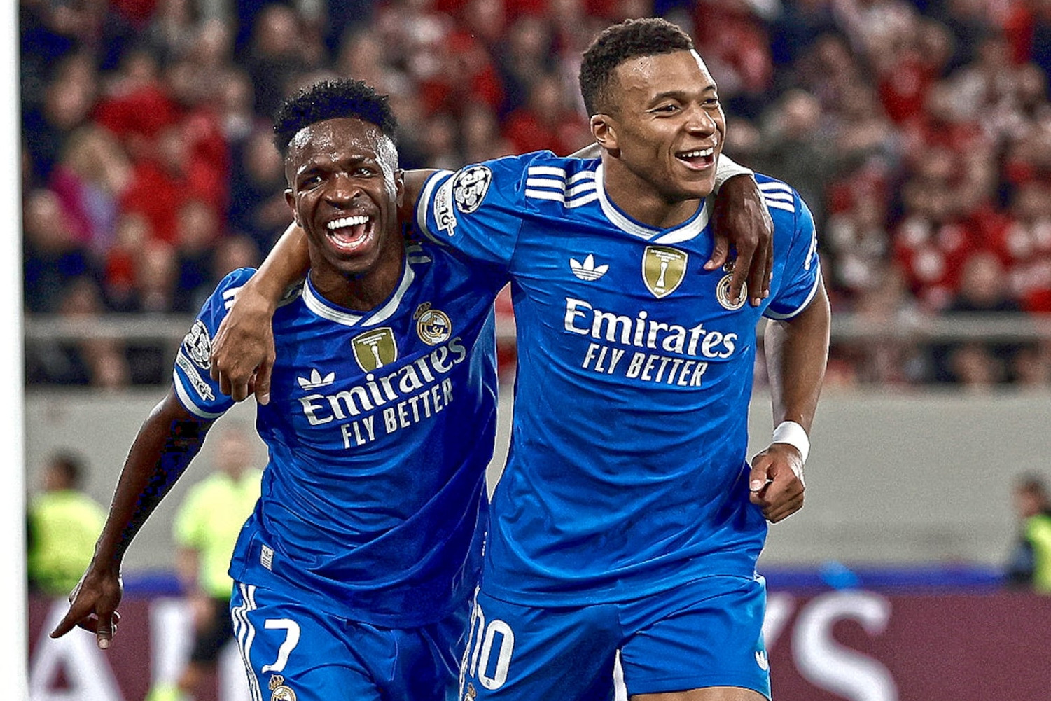 Mbappe lập kỳ tích Cúp C1 sau cú ‘poker’ cho Real Madrid