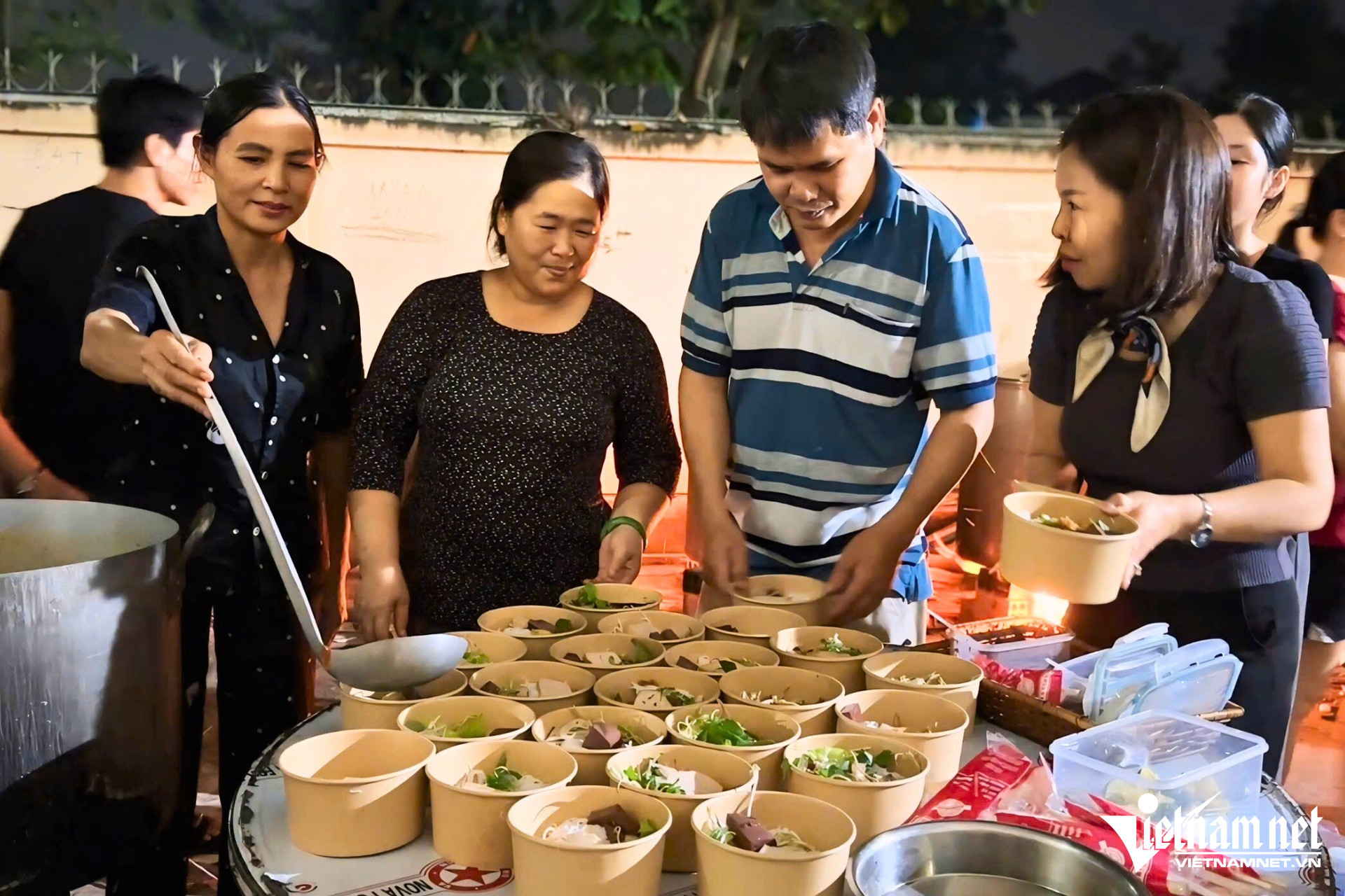 W-bun rieu trang dai5.jpg
