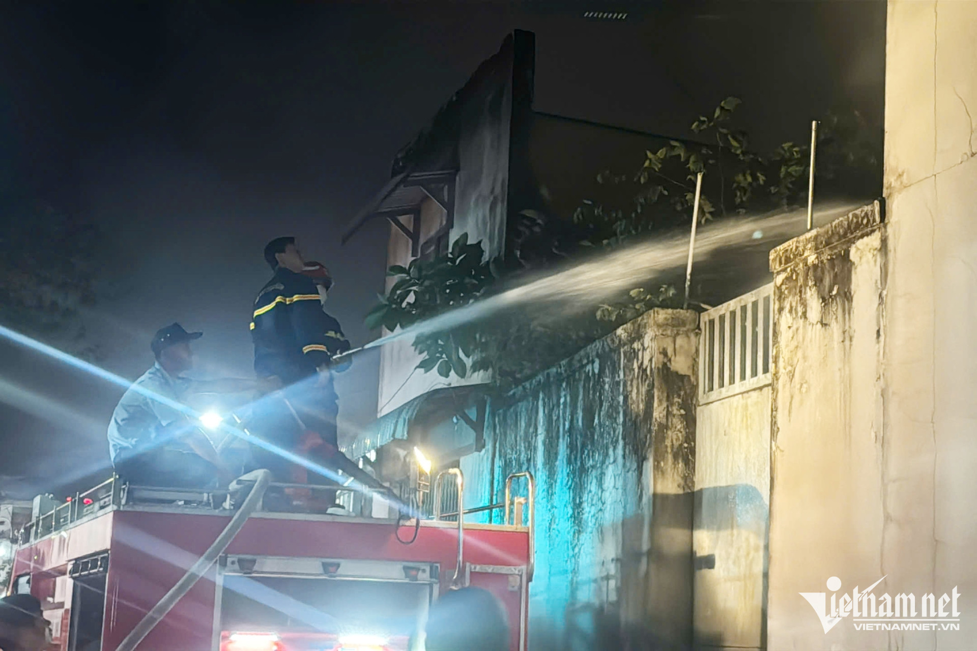 W-chay karaoke (1).jpg