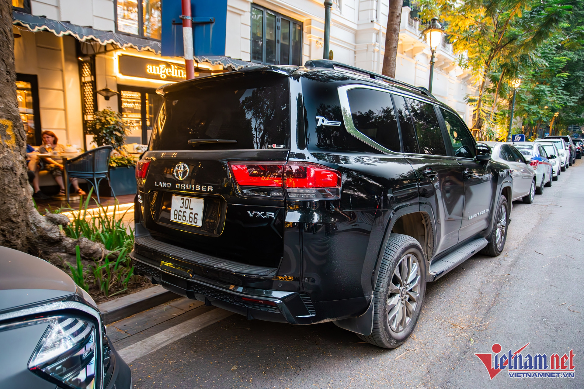 W-land cruiser 4.jpg