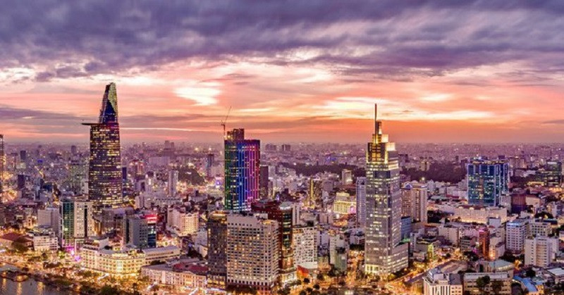 Công bố Top 10 địa phương hấp dẫn doanh nghiệp lớn năm 2025