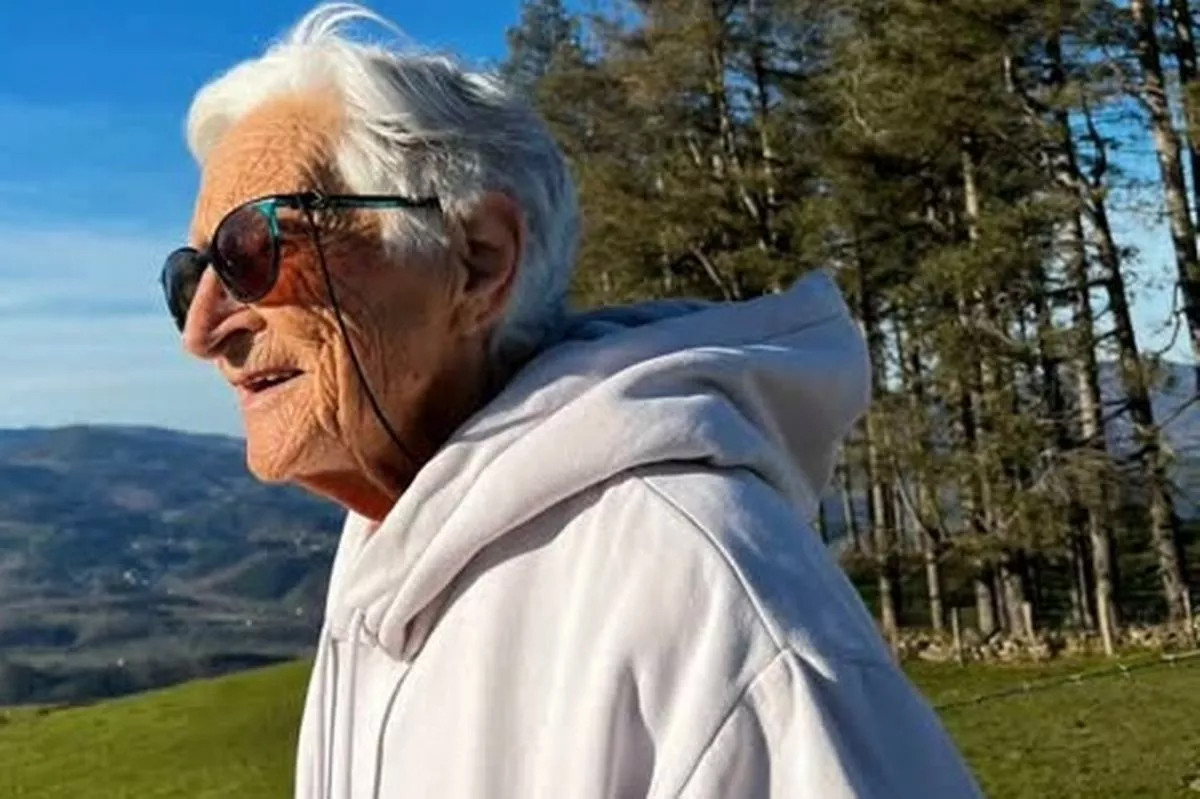 cu ba song tho 1.jpg