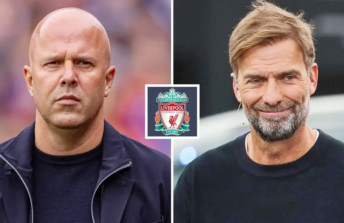 F365 Arne Slot Jurgen Klopp with Liverpool badge 1 11 1320x742.jpg