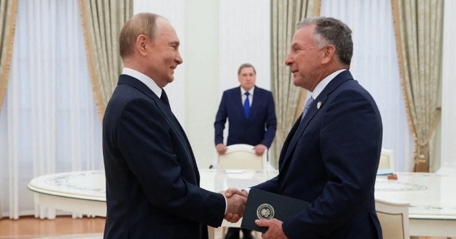 Tổng thống Putin bênh vực đặc phái viên Mỹ giữa lùm xùm rò rỉ điện đàm