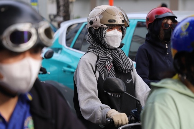 TPHCM lạnh 19 độ C, người dân ngỡ như đang ở phố núi Đà Lạt