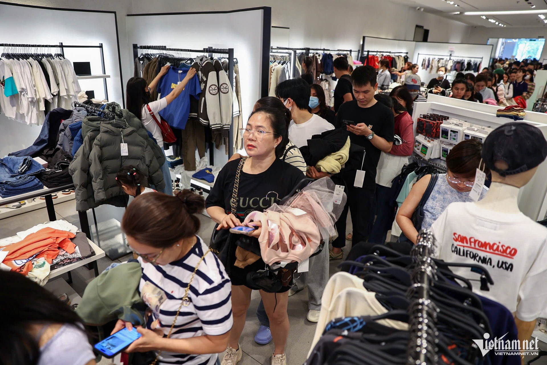 W-mua sắm TPHCM 17.jpg