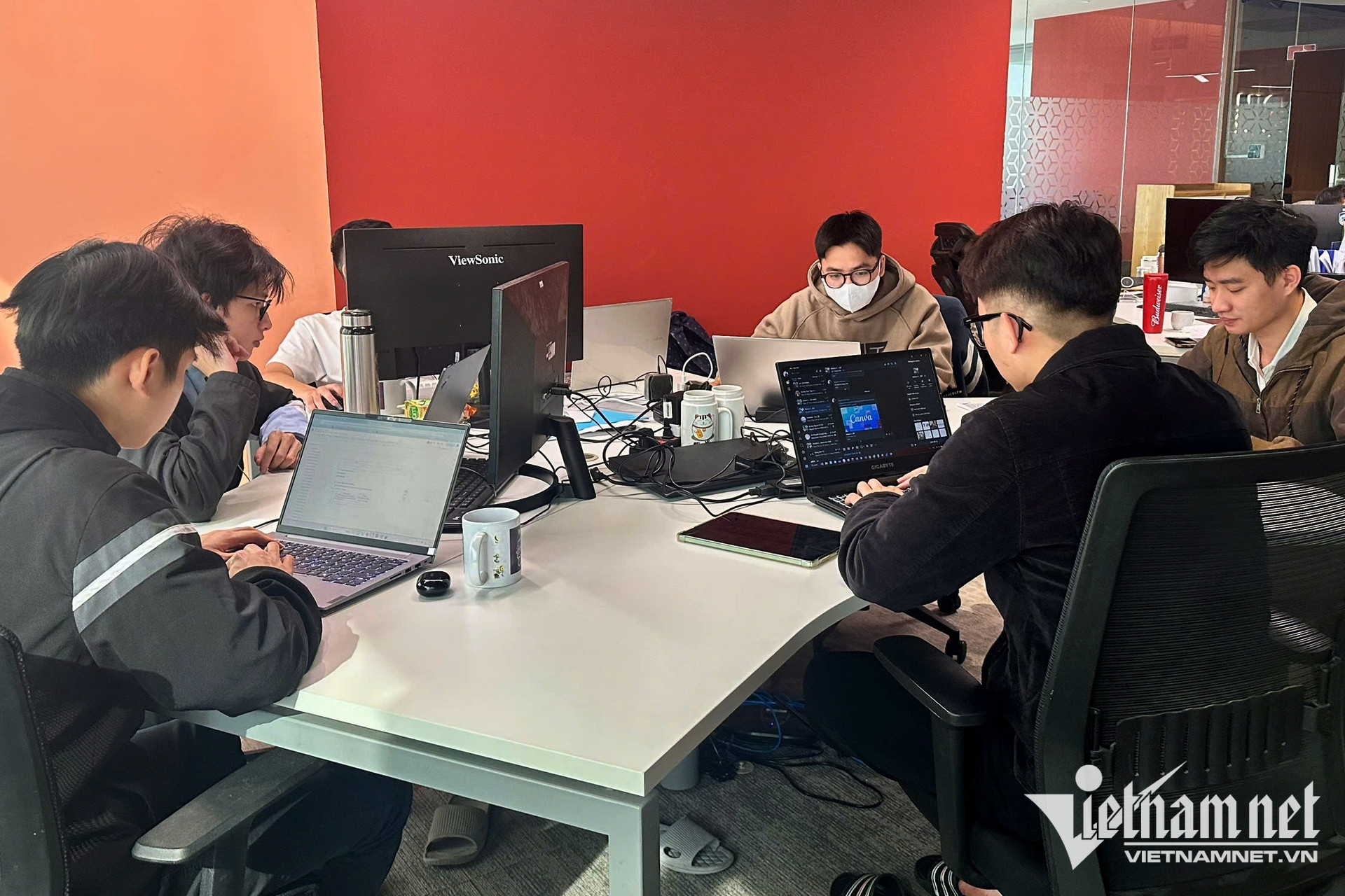 W-thao truong an ninh mang 0 1.jpg