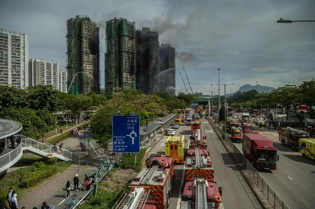 27hong kong fire carousel kzgl superJumbo.jpg