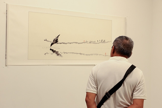 'Chữa lành' nhờ triển lãm thiền, thư pháp và hội họa