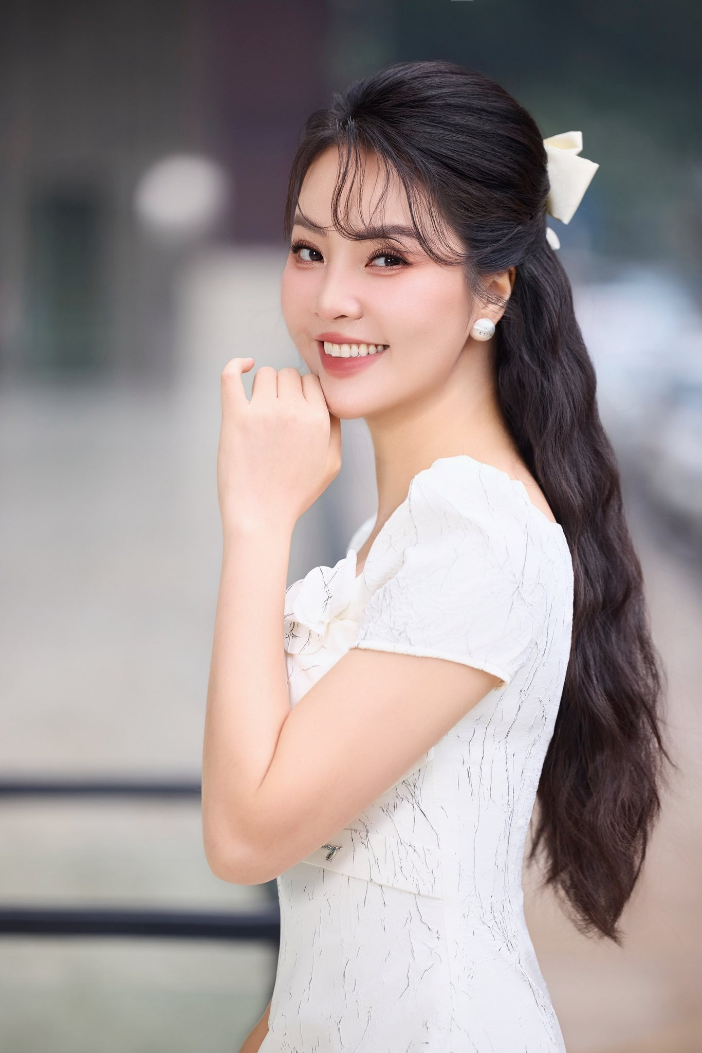 https://static-images.vnncdn.net/vps_images_publish/000001/000003/2025/11/29/thuyvan2-1495.jpeg
