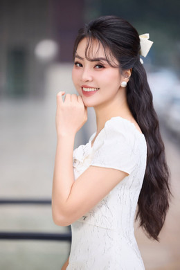 https://static-images.vnncdn.net/vps_images_publish/000001/000003/2025/11/29/thuyvan2-1495.jpeg