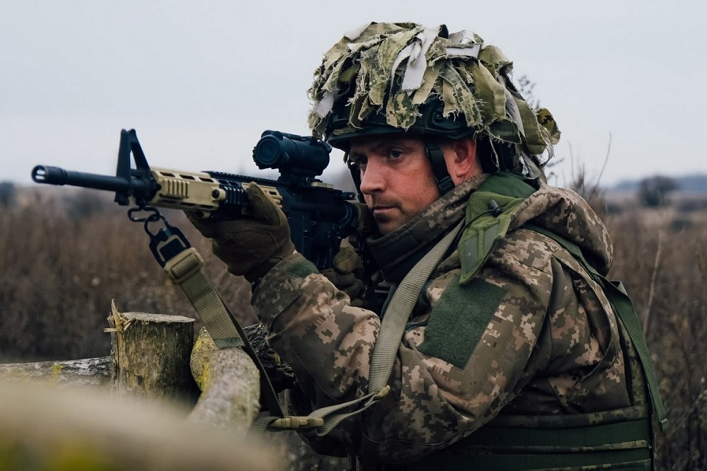 Ukraine nêu tình hình tiền tuyến, cử phái đoàn đến Mỹ bàn kế hoạch hòa bình