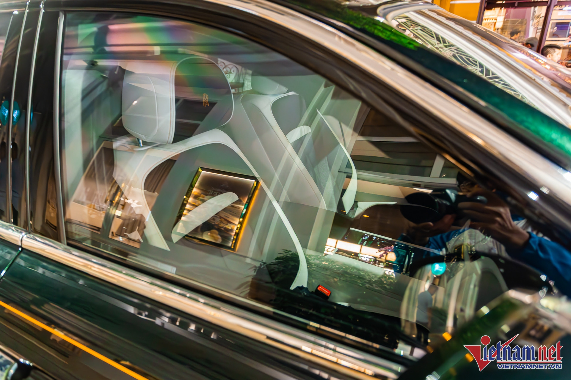 W-ghost series ii 12.JPG.jpg