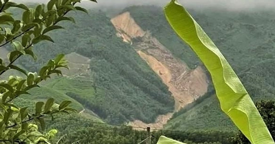 Bản tin chiều 3/11: Sạt lở núi ở Đà Nẵng khiến một người chết