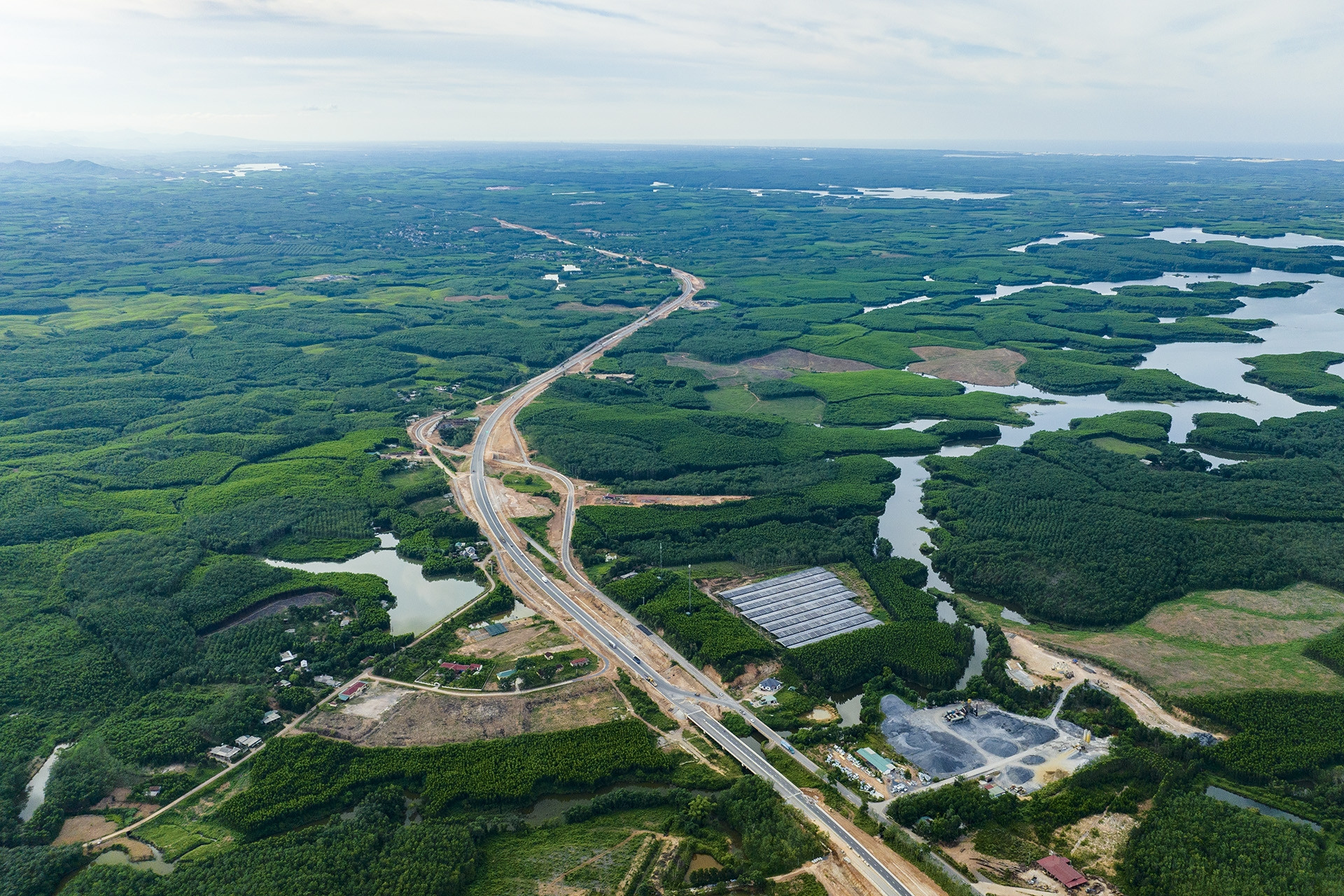 500 ngày đêm thi đua hoàn thành 3.000km đường bộ cao tốc