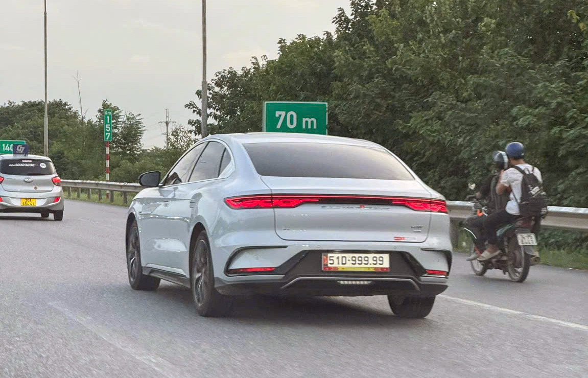 BYD Han ngu quy 9 - 1.jpg