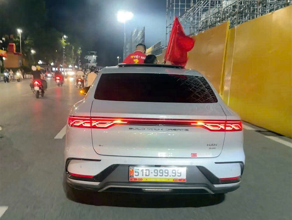 BYD Han ngu quy  9 - 2.jpg