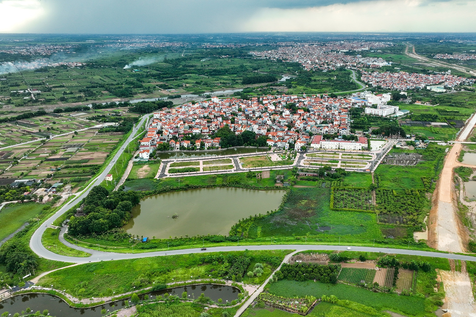 Đấu giá đất 'thâu đêm suốt sáng' rồi bỏ cọc gây lũng đoạn thị trường