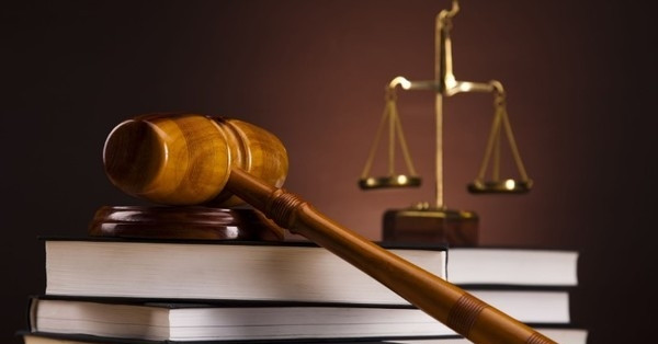 Người nổi tiếng liên tục bị bắt: Từng làm từ thiện có phải là tình tiết giảm nhẹ?