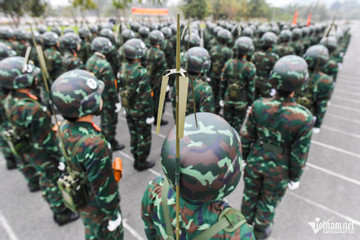 Tiêu chuẩn để sĩ quan trở thành thanh tra viên quốc phòng