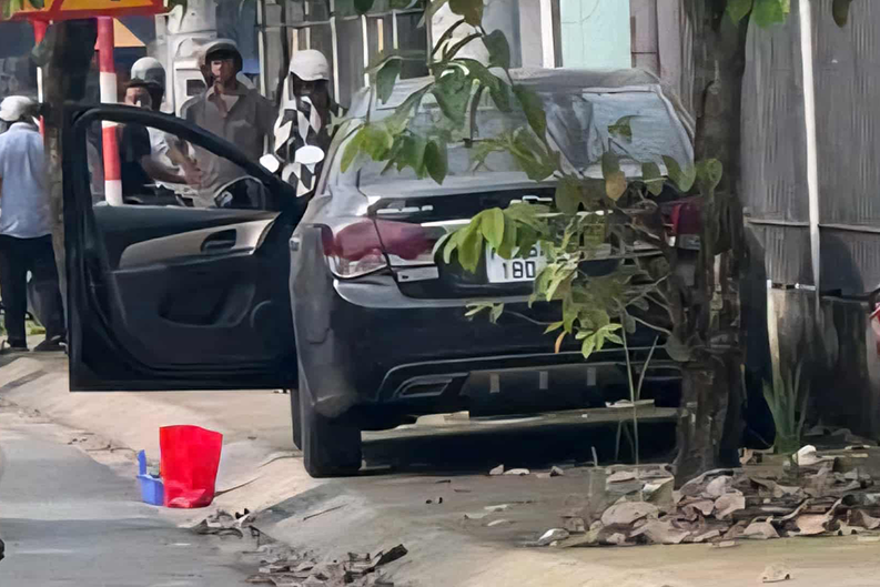 Làm việc với công an, chủ xe nói lý do cô gái có thể chui vào cốp dẫn đến tử vong