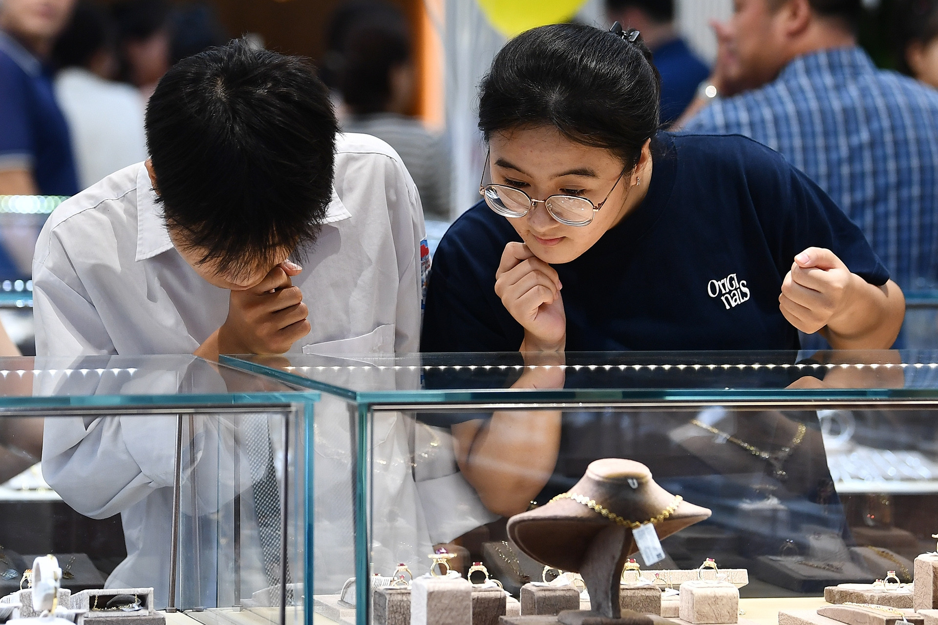 NHNN dồn dập đưa ra giải pháp: Giá vàng, tỷ giá USD/VND sớm hạ nhiệt?