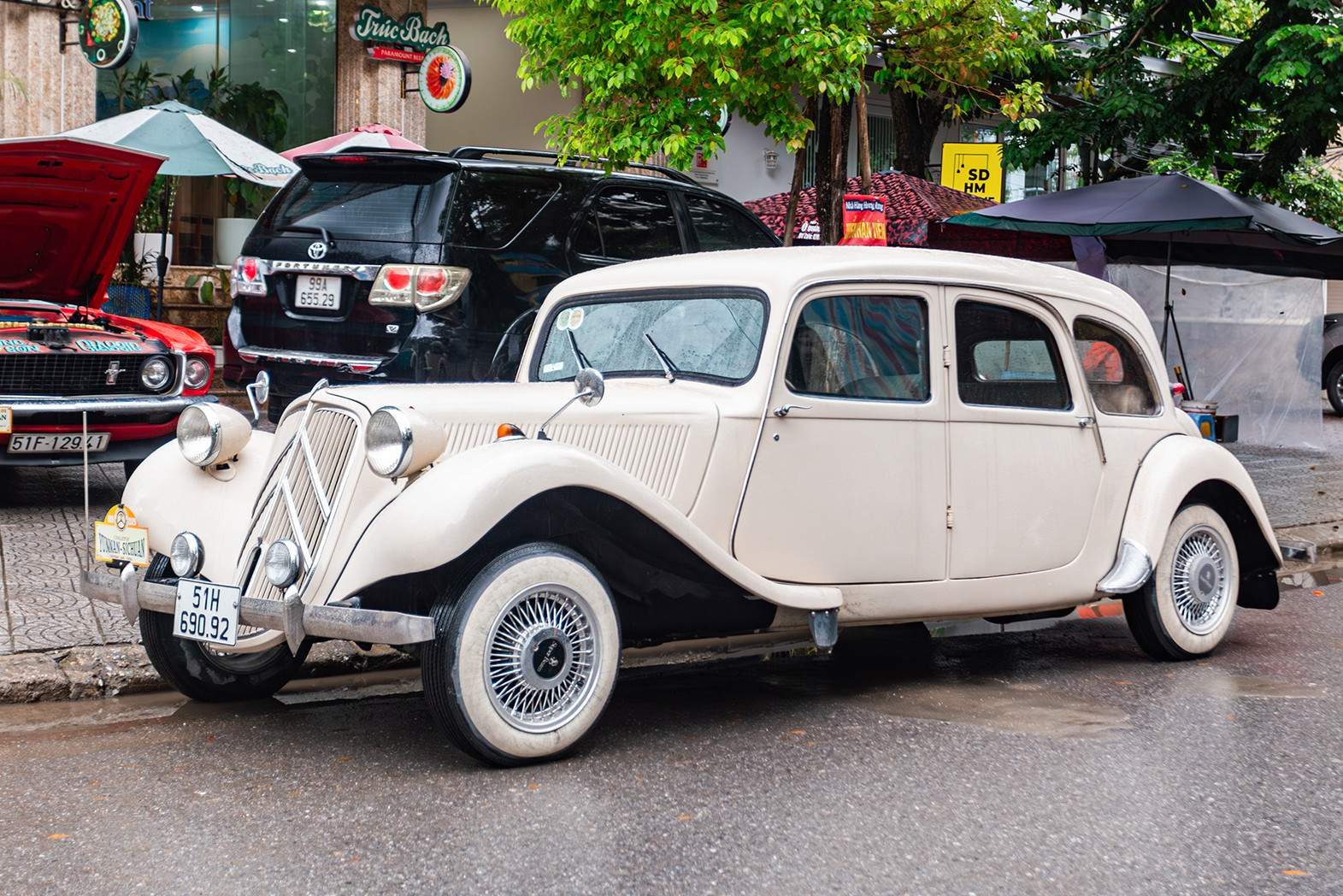 Citroën Traction Avant 77 năm tuổi của dân chơi Sài Gòn, có tiền tỷ cũng khó mua