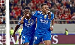 Mbappe Vinicius Olympiacos Real Madrid.jpg