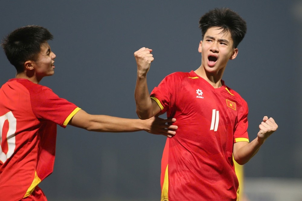 Nóng BXH vòng loại U17 châu Á 2026: U17 Việt Nam đoạt vé dự VCK