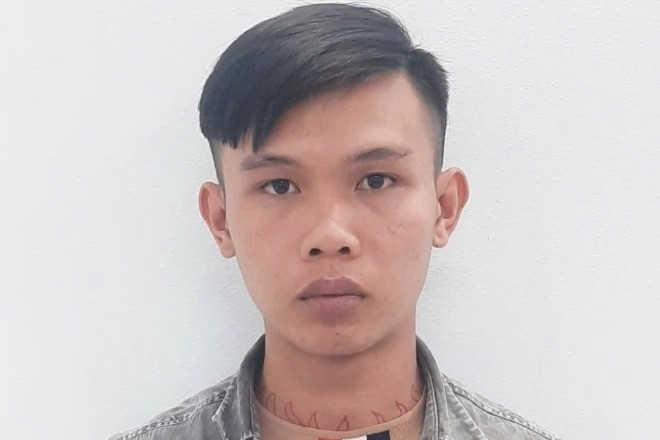 Tạm giữ tài xế húc ngã mô tô đặc chủng của CSGT, liệt kê loạt lỗi vi phạm