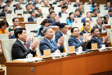 Tuần bận rộn của Quốc hội, thảo luận về công tác nhiệm kỳ của Chủ tịch nước, Chính phủ