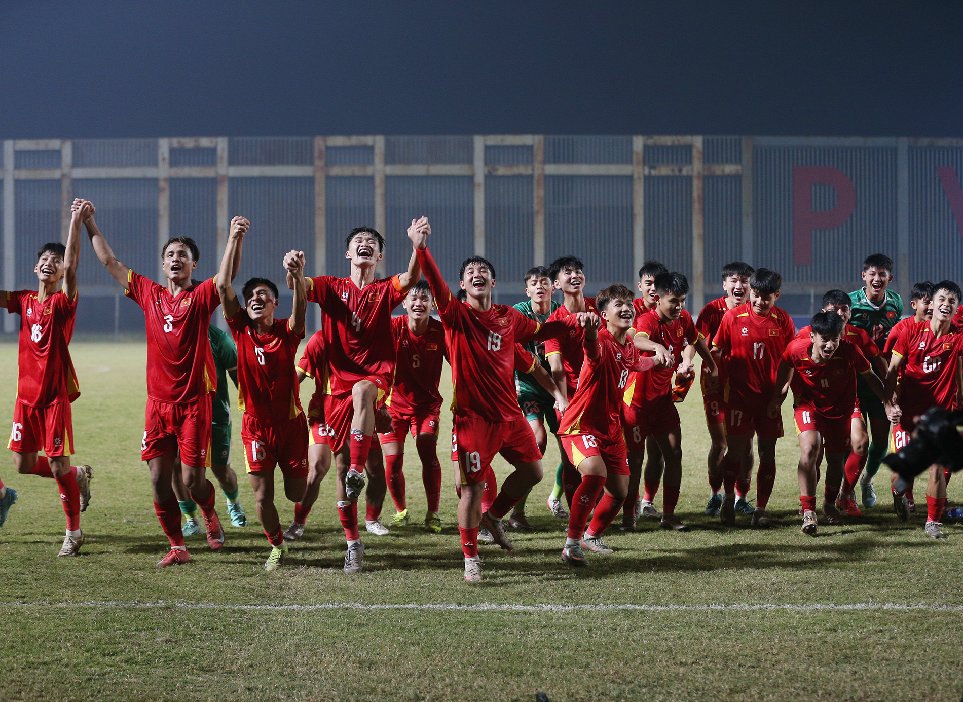 u17 viet nam 5.JPG