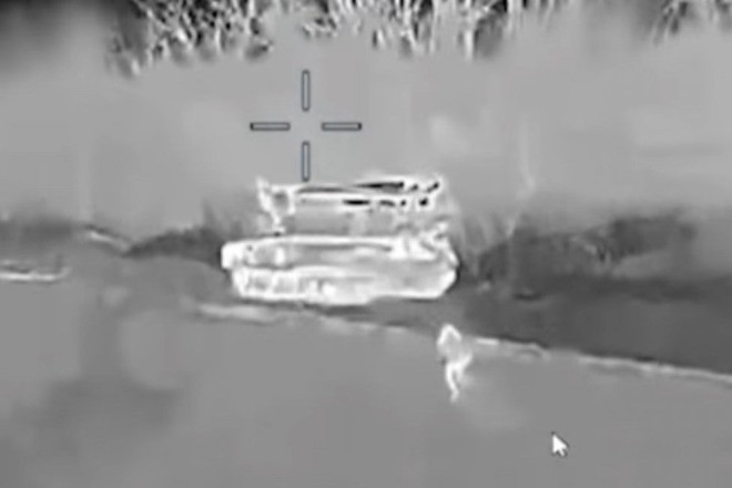 Video UAV Ukraine tập kích các tổ hợp phòng không giá 60 triệu USD của Nga