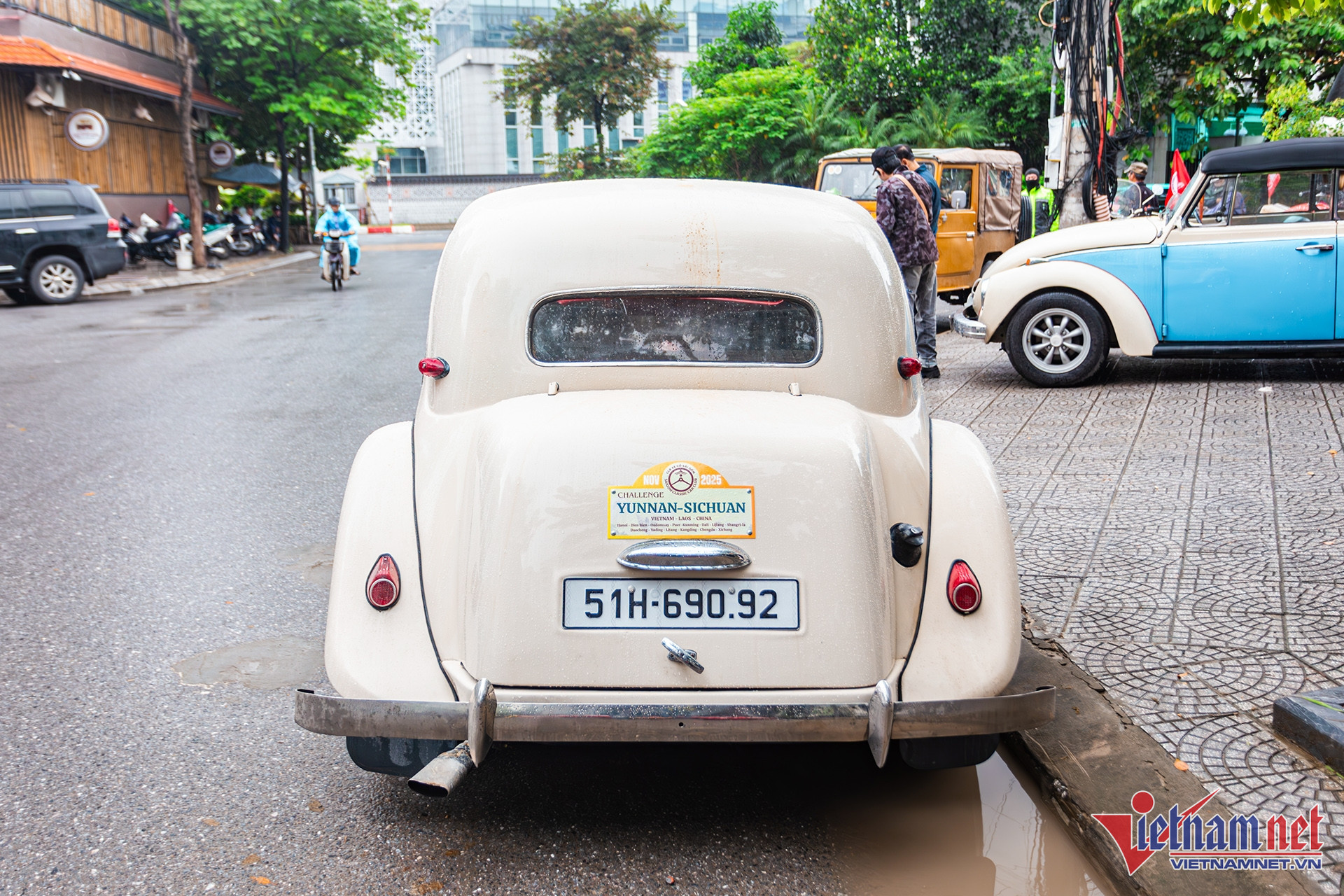 W-citroën traction 2.jpg