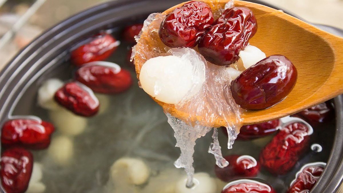 yen chung tao do nhan nhuc thumbnail 2.jpg