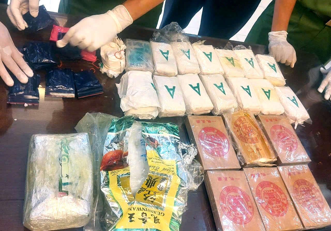 a11 ma túy và đối tượng bị bắt giữ trong các chuyên án.jpg
