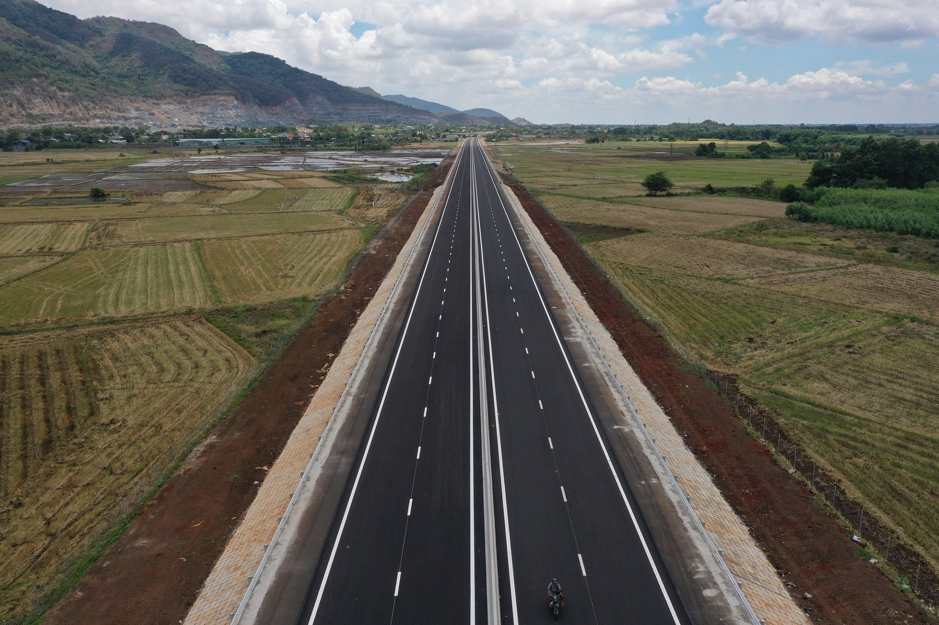 Anh 2 Cao toc Bien Hoa Vung Tau (2).JPG