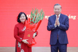 Bộ Chính trị chỉ định bà Bùi Thị Minh Hoài về Ủy ban Trung ương MTTQ Việt Nam